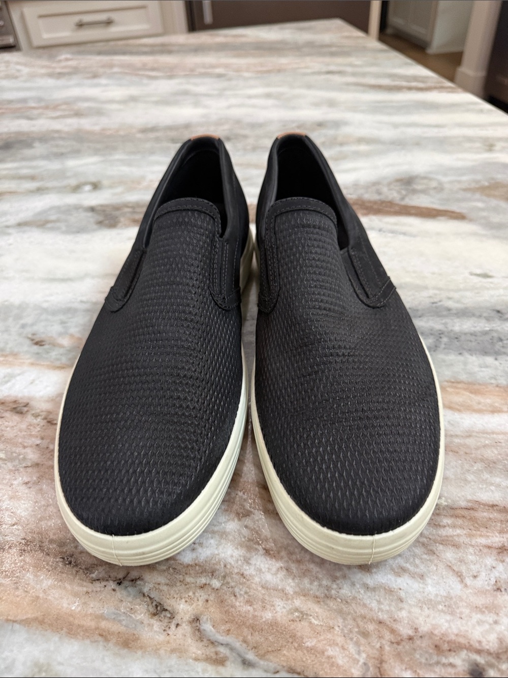 NWOT men’s ECCO black slip ons casual loafer sz 13 -13.5